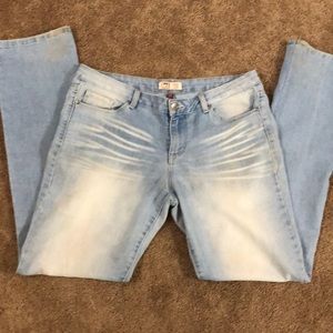 Women’s LEI jeans size 15.